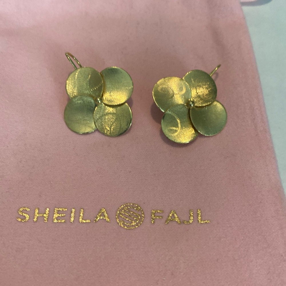 Sheila Fajl small flower drop earrings